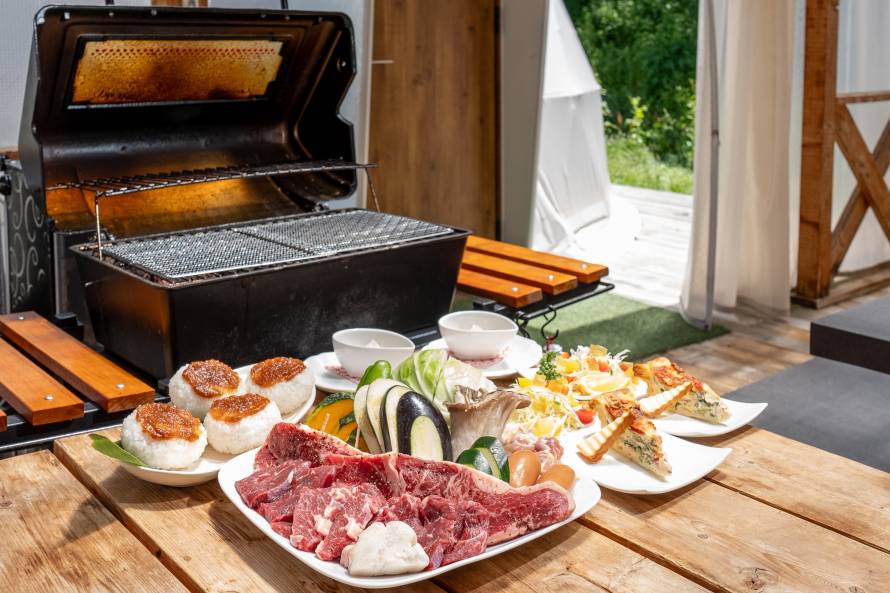夏は涼しい高原で森のサウナ＆水風呂でととのう♪グランピング×BBQ宿泊もおすすめ